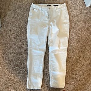 Curve appeal white soft jeans size 12